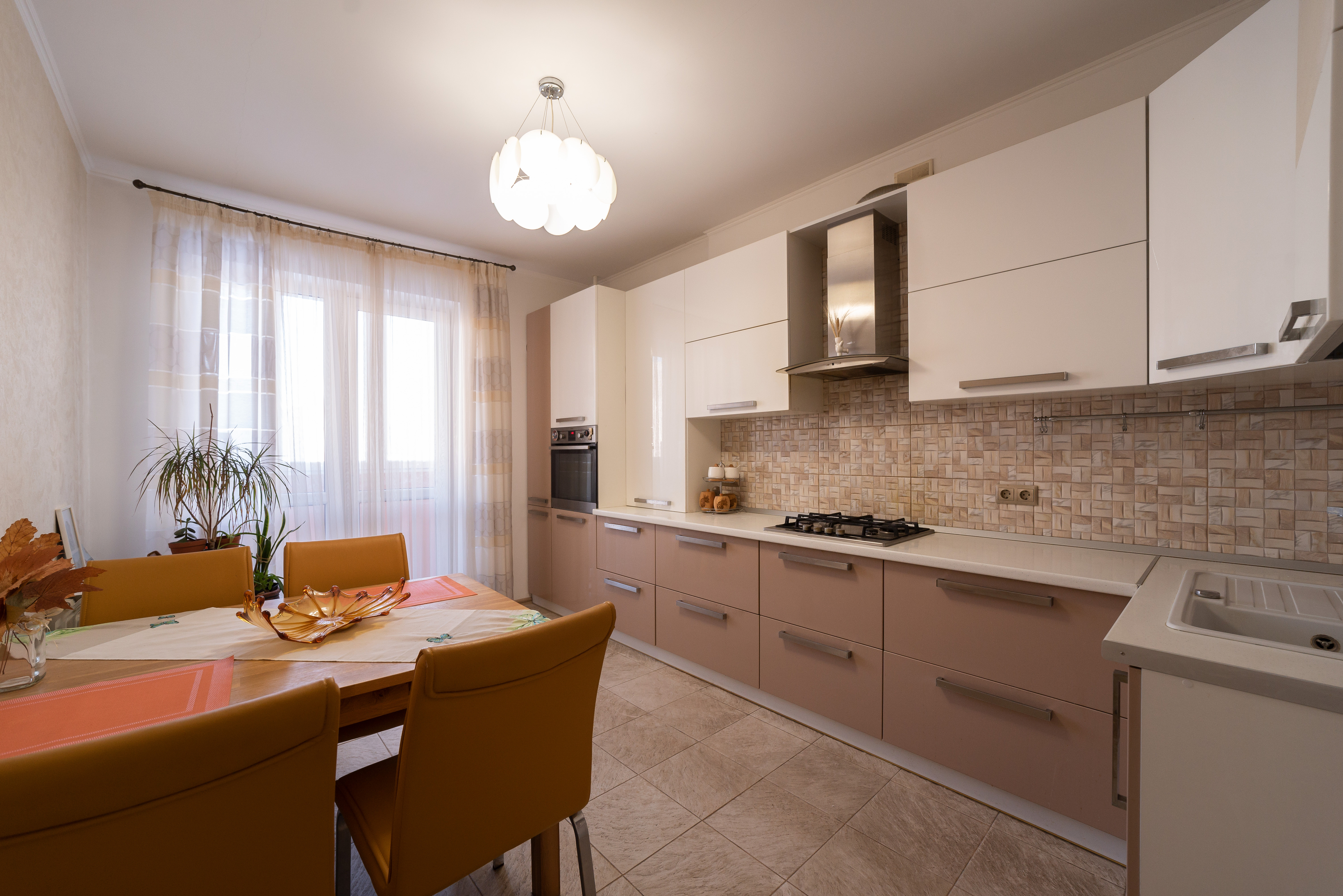2-к квартира, 64м², ул. Аксакова
